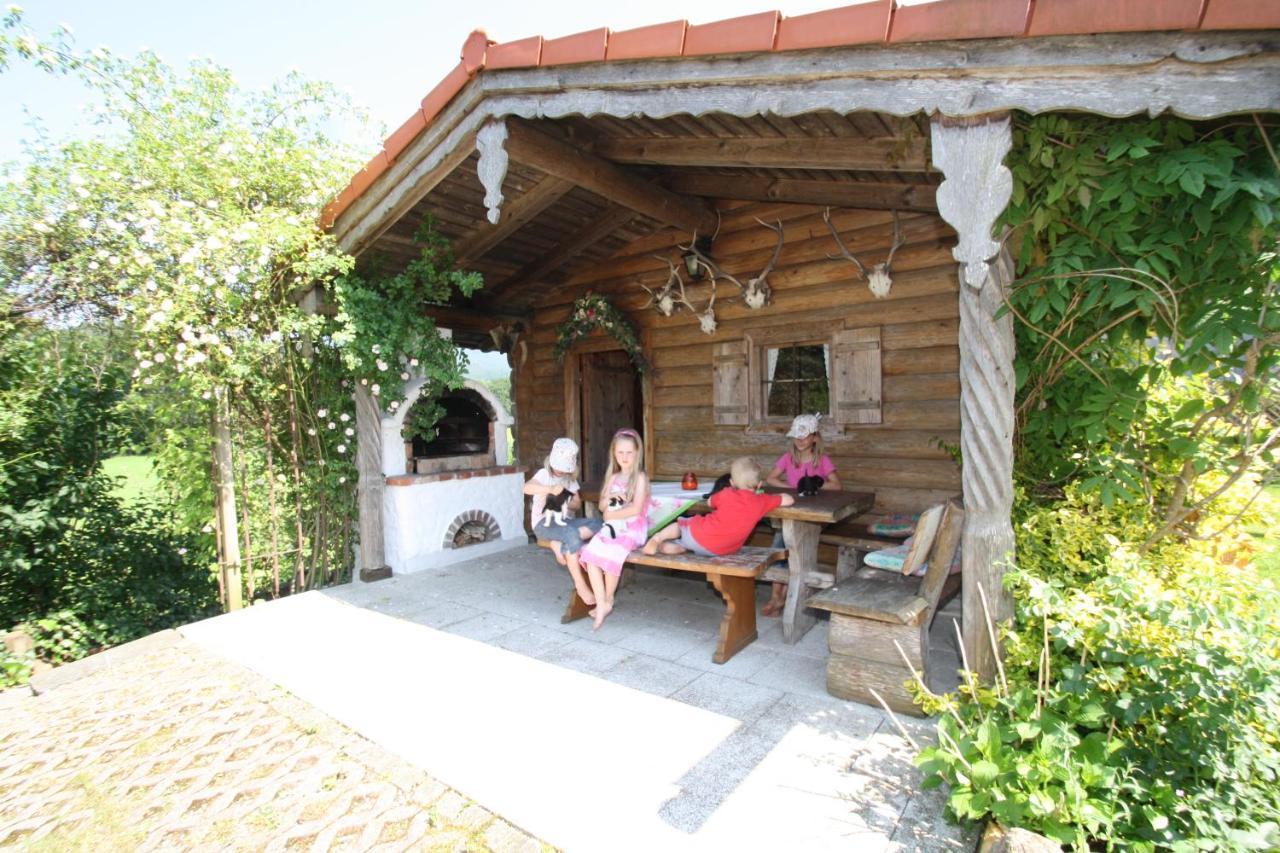 Gaestehaus Herbstbauernhof Siegsdorf Exterior foto