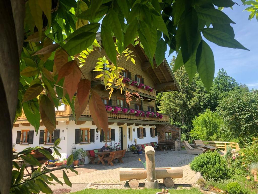 Gaestehaus Herbstbauernhof Siegsdorf Exterior foto